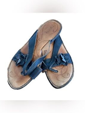 Born Black Women's Sandals. Size 9.